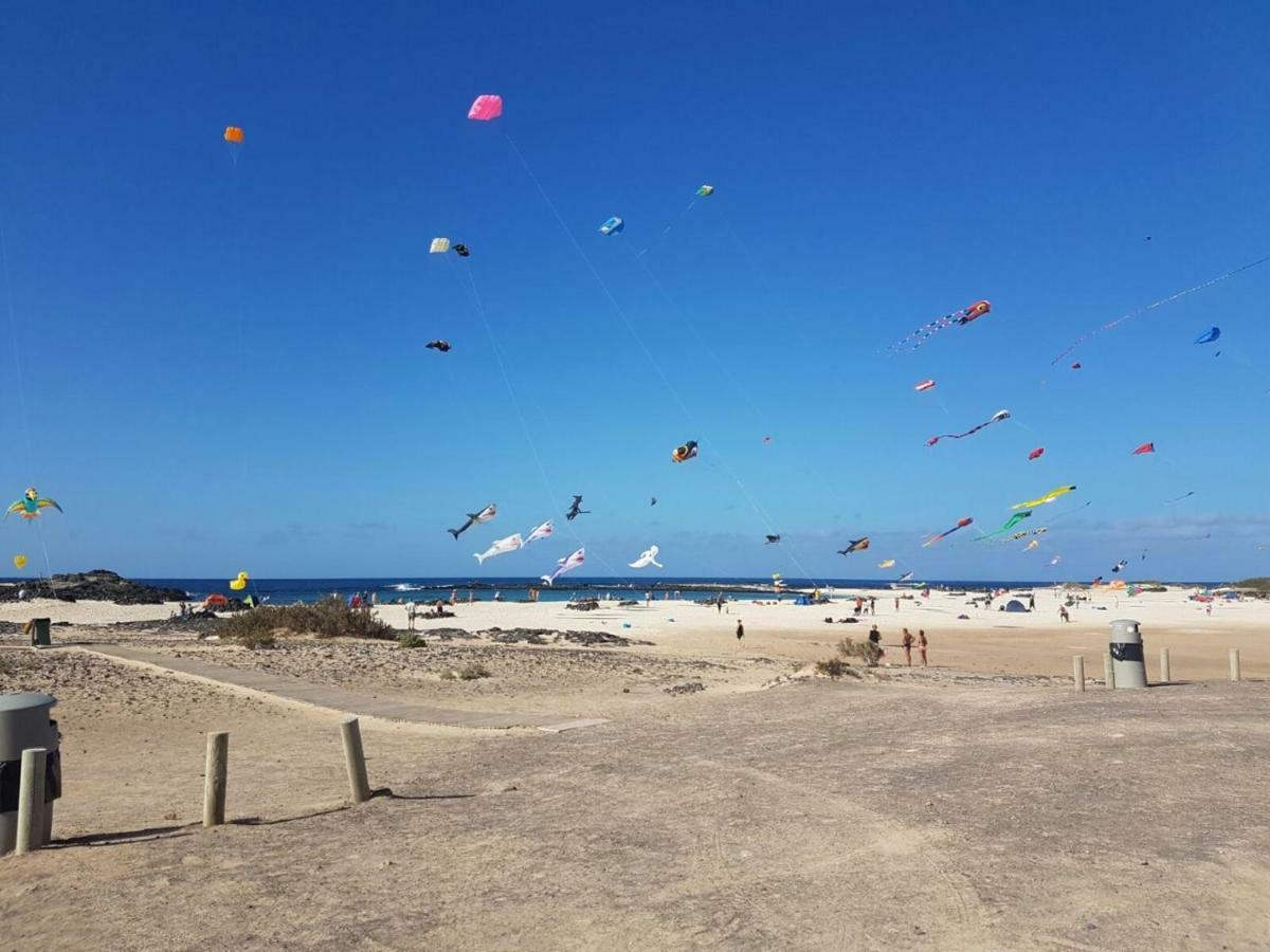 Marfolin 11 Beach Front Apartment With Sea Views From Every Room Cotillo Extérieur photo